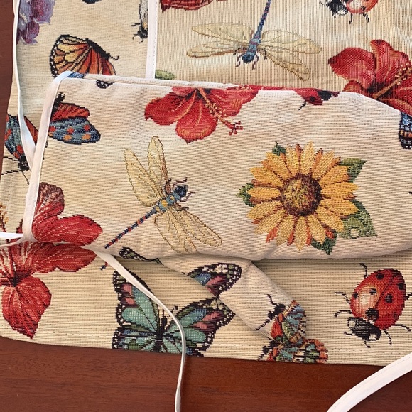 Apron and Mitten Set from Italy - Picture 4 of 10